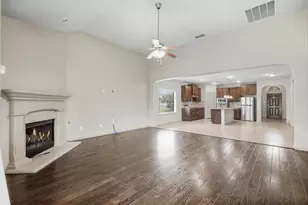 8 Mapleridge Dr, Edgecliff Village, TX 76134 - Photo 14