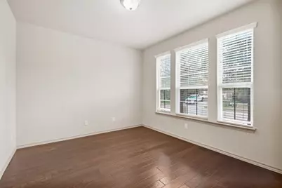 8 Mapleridge Drive, Edgecliff Village, TX 76134 - Photo 6