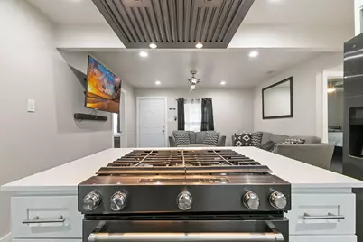 1506 E Waco Avenue, Dallas, TX 75216 - Photo 10