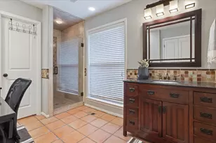 2424 Richards Dr, Waco, TX 76710 - Photo 20