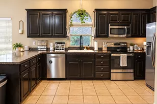 532 Vidalia Ct, Fort Worth, TX 76052 - Photo 4