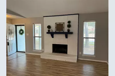 762 Red Wing Drive, Lewisville, TX 75067 - Photo 2