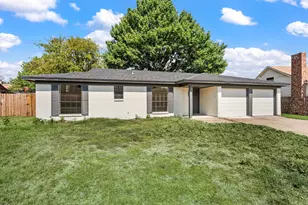 1705 S Timber Ct, Benbrook, TX 76126 - Photo 1