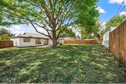 1705 S Timber Court, Benbrook, TX 76126 - Photo 18
