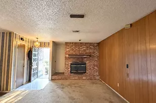 2001 Carverly Dr, Fort Worth, TX 76112 - Photo 2