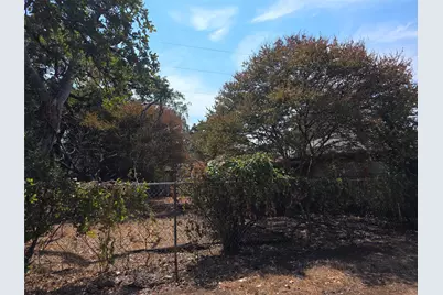 2001 Carverly Drive, Fort Worth, TX 76112 - Photo 16