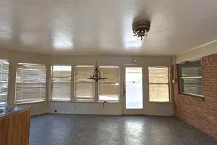2001 Carverly Dr, Fort Worth, TX 76112 - Photo 6