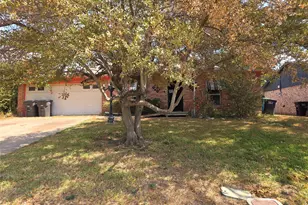2001 Carverly Dr, Fort Worth, TX 76112 - Photo 1