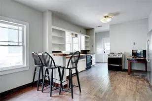 916 W Hickory St, Denton, TX 76201 - Photo 8
