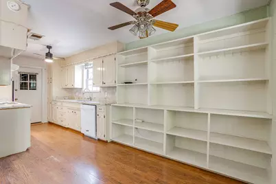 915 Cherry Laurel Lane, Arlington, TX 76012 - Photo 8