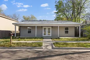 805 S 4th St, Bonham, TX 75418 - Photo 1