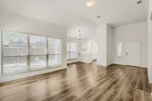7810 Ivy Ln, Rowlett, TX 75089 - Photo 4
