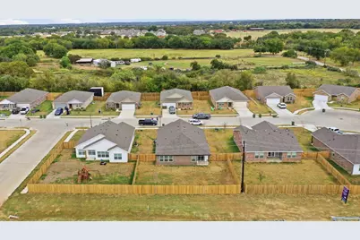 417 Jameson Street, Springtown, TX 76082 - Photo 24