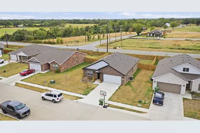 417 Jameson Street, Springtown, TX 76082 - Photo 22