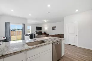 417 Jameson St, Springtown, TX 76082 - Photo 10