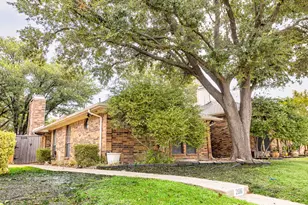 2016 Hearthside Ln, Garland, TX 75044 - Photo 2