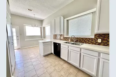 2735 Wentworth Drive, Grand Prairie, TX 75052 - Photo 20