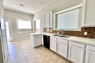 2735 Wentworth Dr, Grand Prairie, TX 75052 - Photo 20
