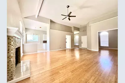 2735 Wentworth Drive, Grand Prairie, TX 75052 - Photo 14