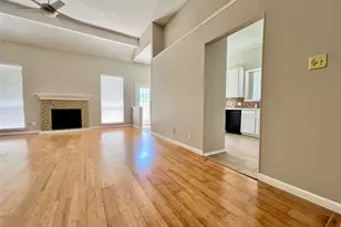 2735 Wentworth Dr, Grand Prairie, TX 75052 - Photo 8