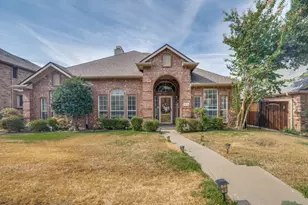 4914 Petersburg Dr, Rowlett, TX 75088 - Photo 2