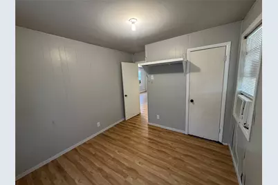 413 E Locust Street, Whitewright, TX 75491 - Photo 8