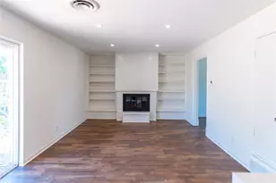 8708 Flicker Ln, Dallas, TX 75238 - Photo 8