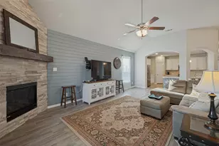 629 Wilmington Ln, Aubrey, TX 76227 - Photo 10
