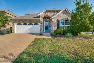 629 Wilmington Ln, Aubrey, TX 76227 - Photo 2