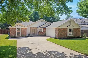 2237 Oak Bluff Dr, Flower Mound, TX 75028 - Photo 1