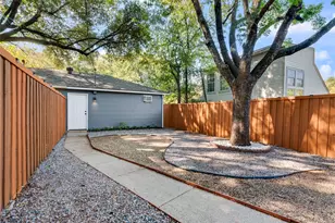 730 W Canty St, Dallas, TX 75208 - Photo 20