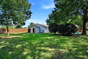 1703 Chretien Point Dr, Mansfield, TX 76063 - Photo 38
