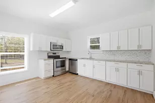 2222 W Bond St, Denison, TX 75020 - Photo 2