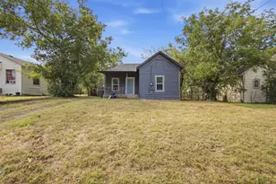 2222 W Bond St, Denison, TX 75020 - Photo 1