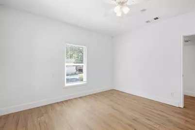2222 W Bond Street, Denison, TX 75020 - Photo 14