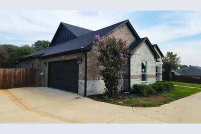 740 Arledge Street, Azle, TX 76020 - Photo 2