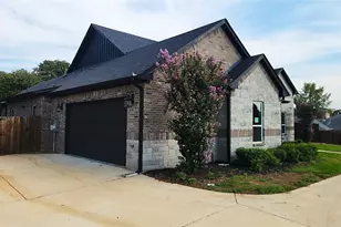 740 Arledge St, Azle, TX 76020 - Photo 2