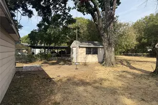 617 E Union Bower Rd, Irving, TX 75061 - Photo 4