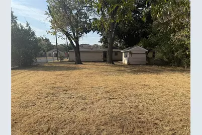 617 E Union Bower Road, Irving, TX 75061 - Photo 14