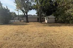 617 E Union Bower Rd, Irving, TX 75061 - Photo 14