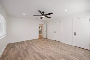 1606 N Woods St, Sherman, TX 75092 - Photo 14