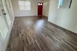 2715 S 2nd St, Waco, TX 76706 - Photo 4