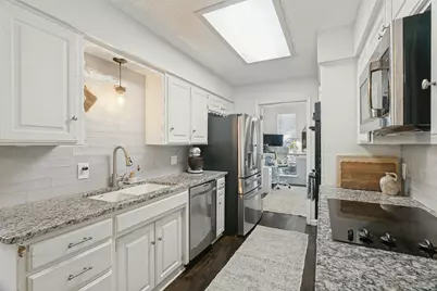 2077 Parkridge Drive, Hurst, TX 76054 - Photo 8