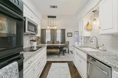 2077 Parkridge Drive, Hurst, TX 76054 - Photo 6