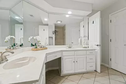 2077 Parkridge Drive, Hurst, TX 76054 - Photo 18