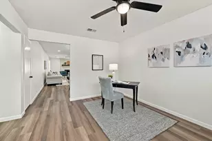 6820 Gary Ln, Fort Worth, TX 76112 - Photo 6