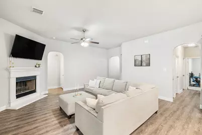 7512 Rose Crest Boulevard, Forest Hill, TX 76140 - Photo 10