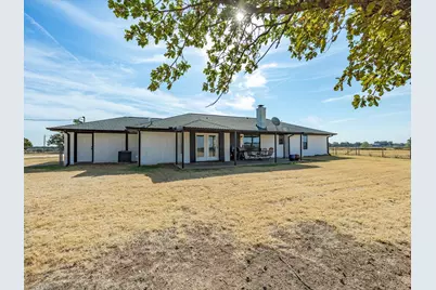 3914 Alamo Road, Bowie, TX 76230 - Photo 22