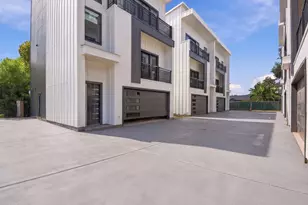 4909 Elysian St, Houston, TX 77009 - Photo 2