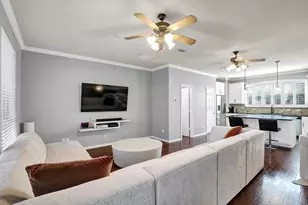 2700 Club Ridge Dr, Lewisville, TX 75067 - Photo 4